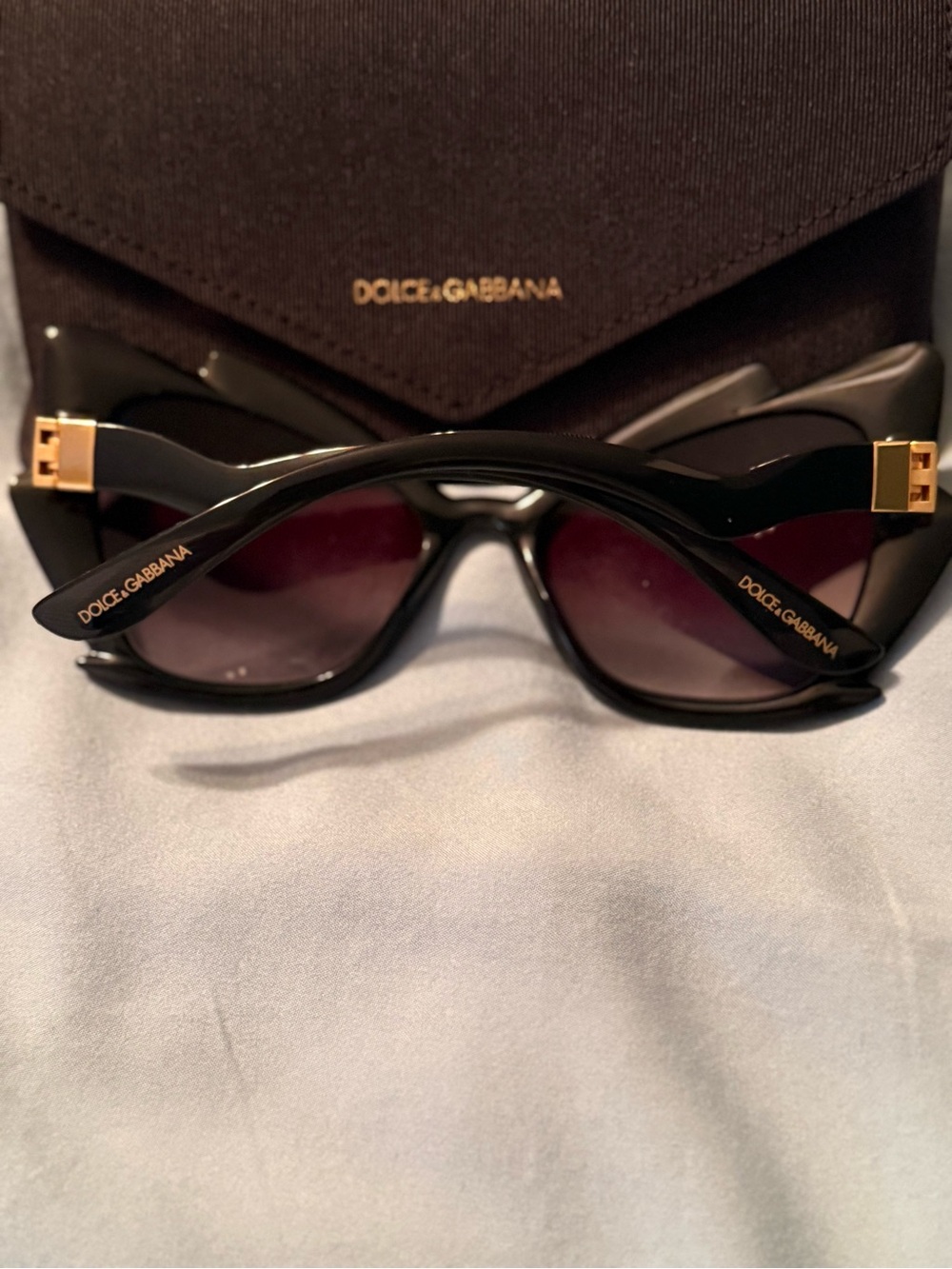 Dolce & Gabbana Black Sculpted Cat-Eye Sunglasses with Gradient Lenses - Picture 2 of 3
